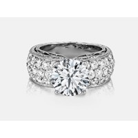 Round Brilliant Diamond Engagement Ring in 18K White Gold